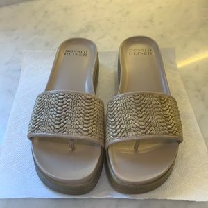 Donald Pliner tan sandals